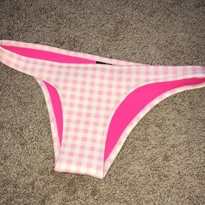 xs new triangl bottoms